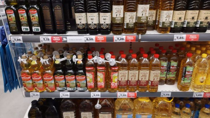 Botellas de aceite con alarmas.