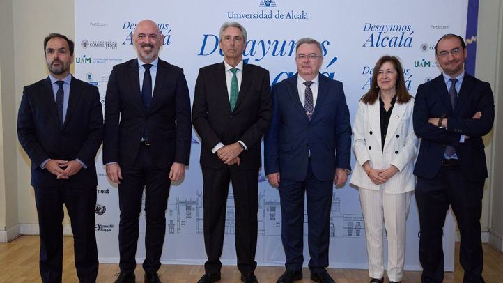 De izquierda a derecha, los rectores de la URJC, UCM, UAH, UMP, UAM y UC3M