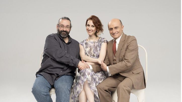 Ramón Paso junto a Pepe Viyuela y Ángela Peirat, protagonistas de su obra 'Jardiel enamorado'