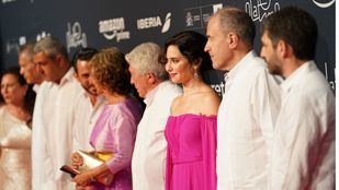 Ayuso recoge en México el testigo de los Premios Platino