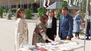 Cibeles y el Barrio del Pilar se suman al 'bookcrossing' por el Día del Libro