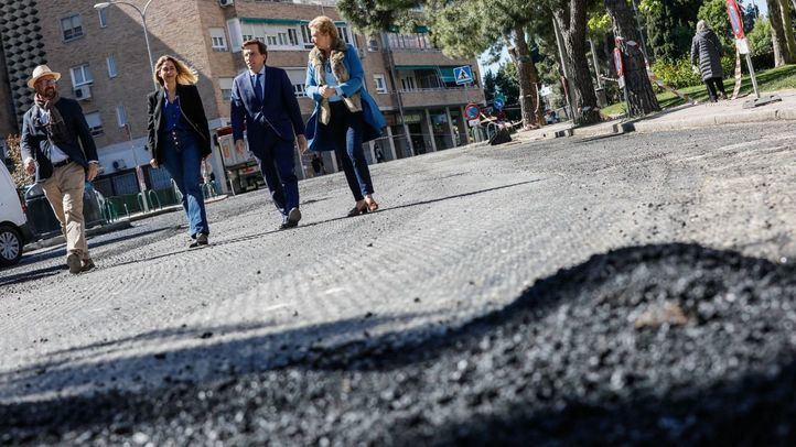 Almeida supervisa el comienzo de los trabajos de la Operación Asfalto 2024