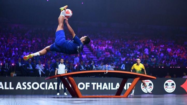 Acrobacias en uno de los campeonatos