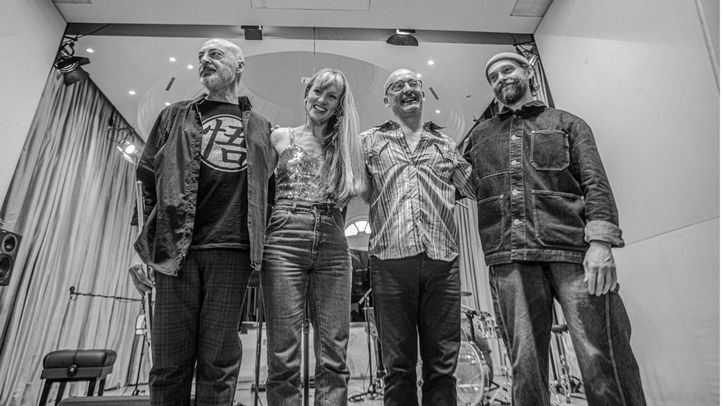 Lucía Rey con Ander García, Alberto Brenes y Juan Carlos Aracil