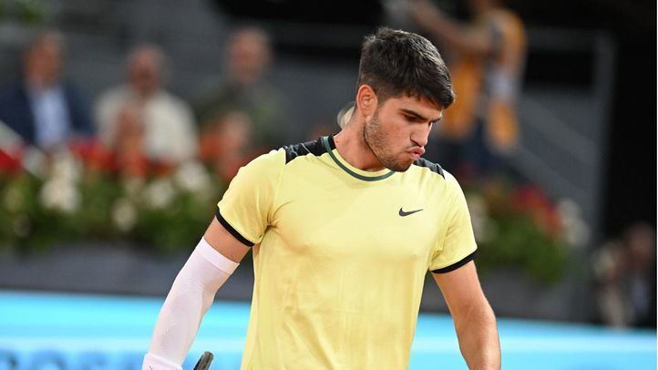 El tenista Carlos Alcaraz durante su partido en el Mutua Madrid Open