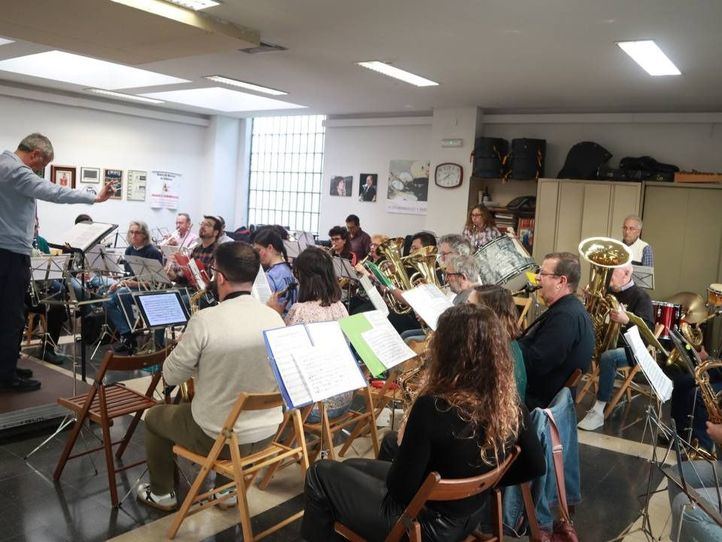 La banda de barrio más antigua de la capital cumple 40 años