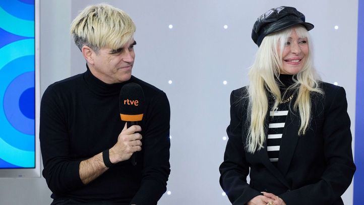 El grupo musical y representantes de Eurovisión 2024, Nebulossa, durante la rueda de prensa para presentar el EuroClub en Malmö