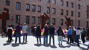 Homenaje a los deportados a campos de concentración en el Memorial de Utande