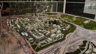 Los Cerros presenta en SIMA una maqueta con las 470 hectáreas del desarrollo urbanístico