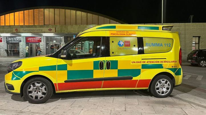 Un joven de 17 años cae accidentalmente a las vías desde un puente junto a la estación de ferrocarril de Fuenlabrada.