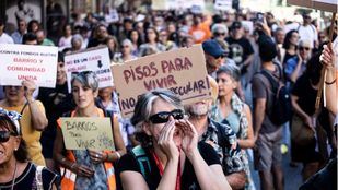 Manifestación vecinal contra la especulación inmobiliaria