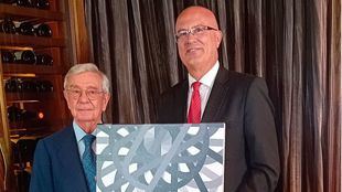 Anson, elegido Presidente de Honor de FIJET por su promoción de la gastronomía turística