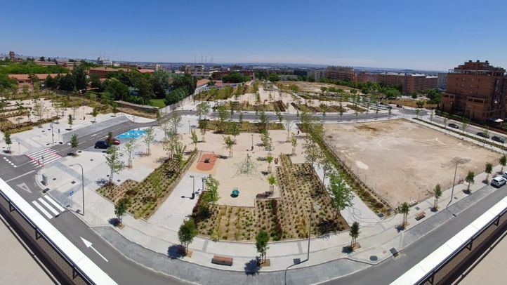 Trabajos de urbanización de las Cocheras de Buenavista, en Carabanchel