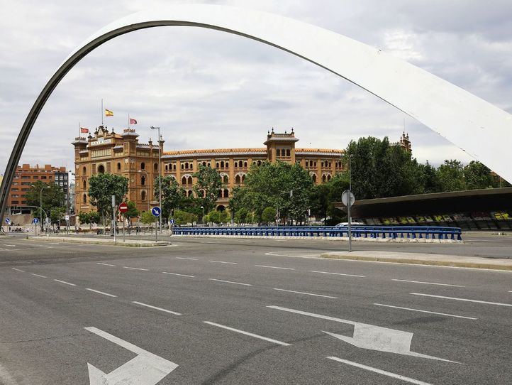 Ambiente del Puente de Ventas cercano a la Plaza de Toros de Las Ventas
