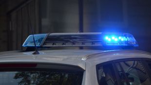 La Policía busca al joven que roció con líquido inflamable a tres personas en Entrevías
