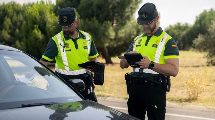 Control de tráfico de la Guardia Civil en una imagen de archivo