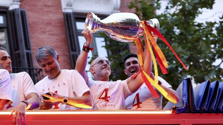 Luis de la Fuente durante la celebración de la Eurocopa