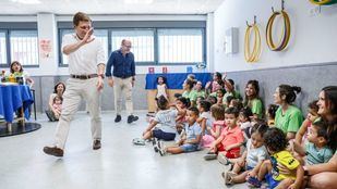 Los alumnos de la Escuela Los Gavilanes celebran el Día de los Abuelos