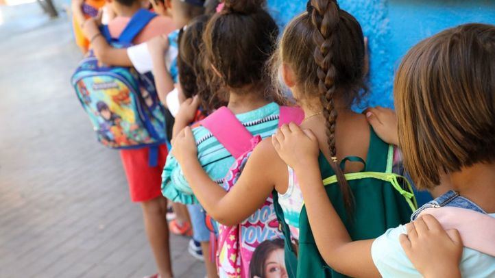 Niños en fila