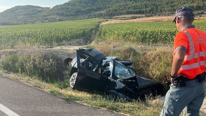 Imagen del vehículo accidentado en Aibar.