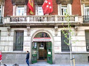 Indemnización de más de 7.000 euros a un médico por sus horas extra en pandemia