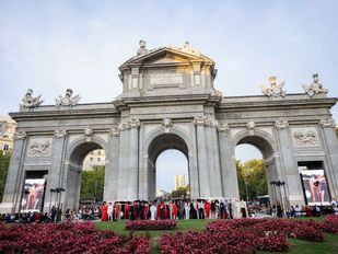 La Puerta de Alcalá, escenario elegido para inaugurar la Semana de la Moda de Madrid