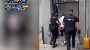 Detenido por robar tras escalar por la fachada