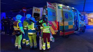 Grave un trabajador tras ser golpeado por un contrapeso metálico