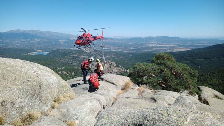 Rescate de un montañero en el Mirador de Cuelgamuros