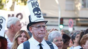 Manifestación contra el crematorio de la M-40