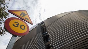 El Ayuntamiento exigirá al Real Madrid que paralice las obras del parking en el Bernabéu