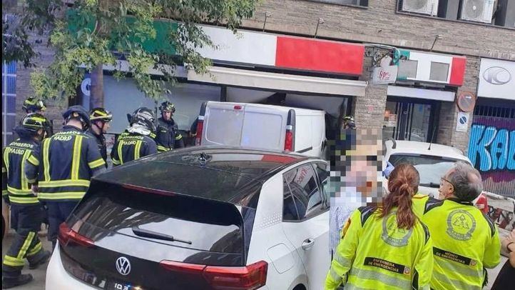 Aparatoso accidente en el distrito de Salamanca