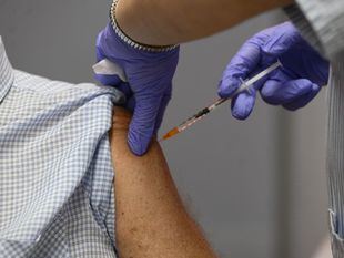 Comienza la campaña de vacunación de gripe y Covid en la región