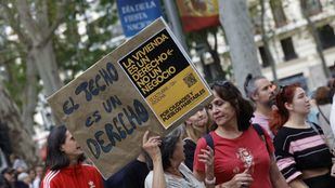 Más de 22.000 personas marchan exigiendo una reducción en los precios del alquiler