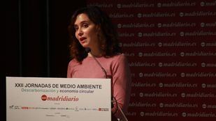 Ayuso asume el desafío de "crecer en equilibrio" pero "sin perder nuestras raíces"