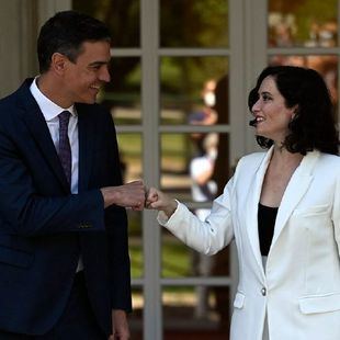 Gobierno y oposición reaccionan al plantón de Ayuso a Sánchez