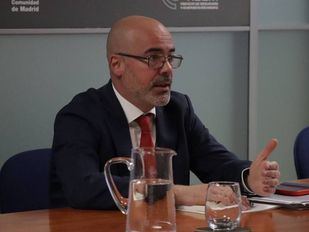 El delegado del Gobierno acusa a Almeida de poner "en peligro" la vida de ciudadanos y Cibeles exige su dimisión