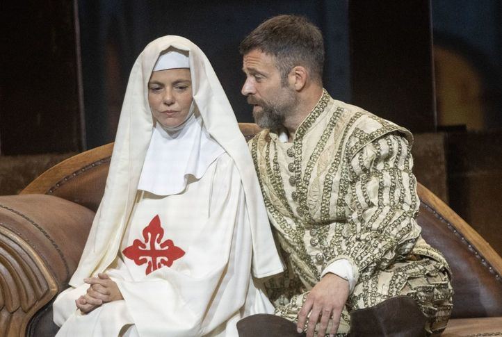 Manuela Velasco y Carles Francino en 'Don Juan Tenorio'