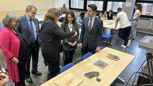 T aller de paleontología ' Guerra de huesos' en la Universidad Complutense