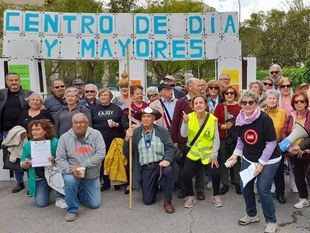 El envejecimiento golpea el barrio de Aluche