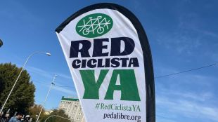 Vecinos de Delicias protestan en bicicleta por un carril que conecte con el centro de Madrid