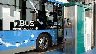 Madrid inaugura la primera hidrogenera de Europa para autobuses