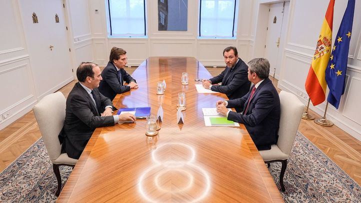 Primer encuentro entre el alcalde de Madrid y el ministro de Transportes para abordar la movilidad durante las obras de la A-5
