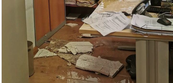 Uno de los techos de los Juzgados de Plaza de Castilla se desploma sobre varios puestos de trabajo sin provocar heridos