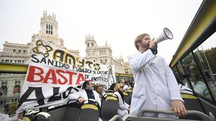 Sindicatos sanitarios demandan a la CAM por incumplimientos en riesgos laborales