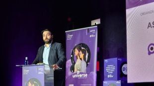 El concejal delegado de Innovación y Emprendimiento, Ángel Niño, en la inauguración de Universe Talent Girl