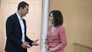 Ayuso, sin rival tras la renuncia de Lobato