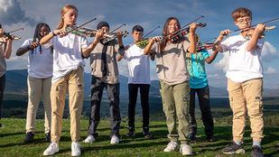 La orquesta 'La Música del Reciclaje' de Ecoembes celebra 10 años con su concierto solidario de Navidad