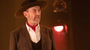 ‘El maestro Juan Martínez que estaba allí’: Miguel Rellán en solitario