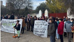 Protesta vecinal para reservar el Huerta de Mena.